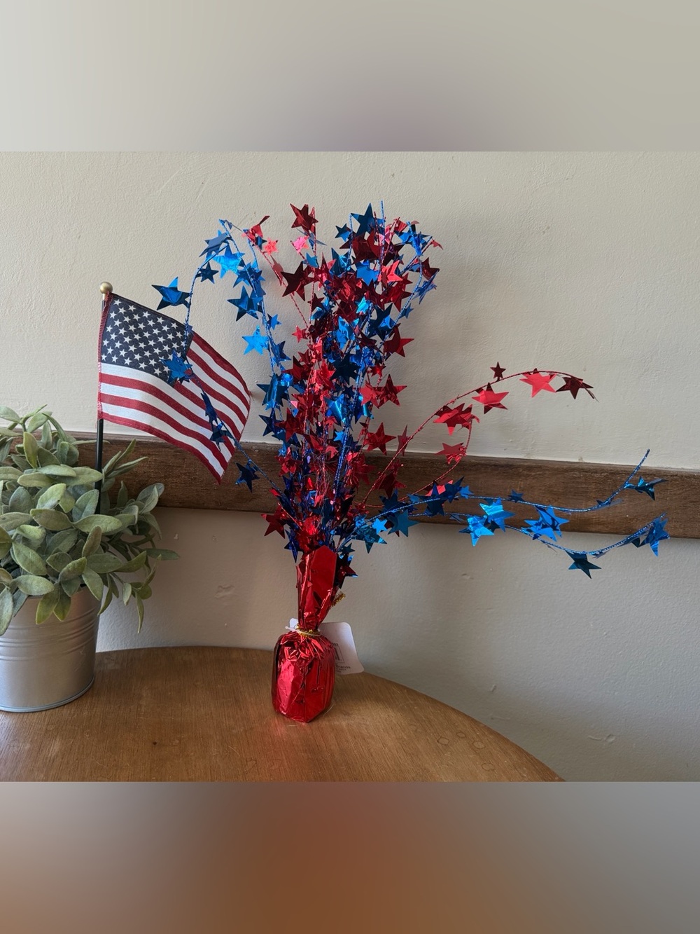 Patriotic Red & Blue Star Burst Party Centerpiece balloon weight